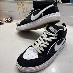Nike Leo Baker skate shoes